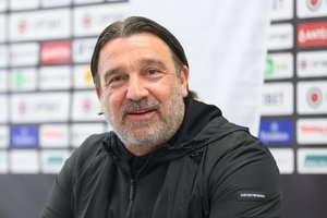 Lietuvos futbolo rinktinės treneris įvertino būsimus varžovus: „Lengva nebus“