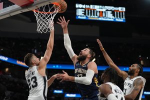 Du tritaškius pataikęs Jonas Valančiūnas su „Pelicans“ pratęsė pergalių seriją NBA ikisezoninėse rungtynėse