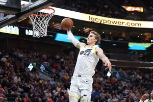 Europos krepšinio čempionato žvaigždžių indelio neužteko – „Jazz“ krito namuose