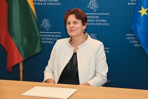 Į ambasadores Indijoje siūloma Pekine dirbusi D. Mickevičienė