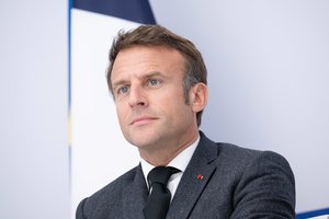E. Macronas: Prancūzija neatsakys branduoliniais ginklais, jei Rusija juos panaudos prieš Ukrainą