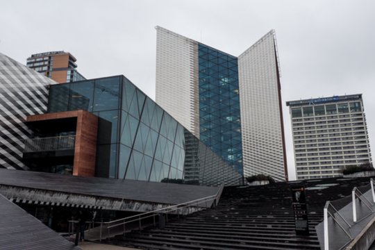 Ieško būdų vėsintis nekenkiant aplinkai ir taupant: tokias sistemas jau naudoja estai