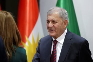 Nesutrukdė ir raketų smūgiai: Irako parlamentarai išrinko naują prezidentą