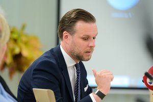 G. Landsbergis kviečia rasti alternatyvų „Starlink“ ryšiui Ukrainoje, arba už jį sumokėti