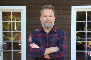 Statybomis užsiimančio M. Starkaus sodyboje – drąsūs sprendimai: idėja gimė žmonai Kotrynai