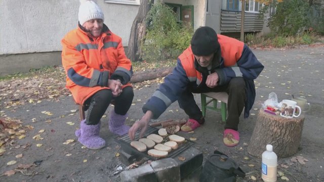 Dalyje Ukrainos padėtis – sudėtinga: žmonės kelis mėnesius gyvena be maisto ir elektros
