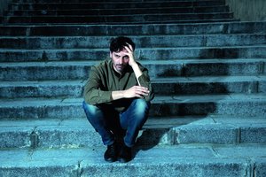 Vyras – ne robotas be jausmų: psichologė papasakojo, su kokiais sukrečiančiais atvejais susiduria