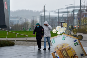 Daugėja šią išmoką gaunančių žmonių: priminė, ką verta žinoti