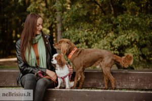 Svajonių šuniuką iš veislyno pasirinkusios Karolinos širdį netrukus užkariavo ir niekam nereikalingas pamestinukas