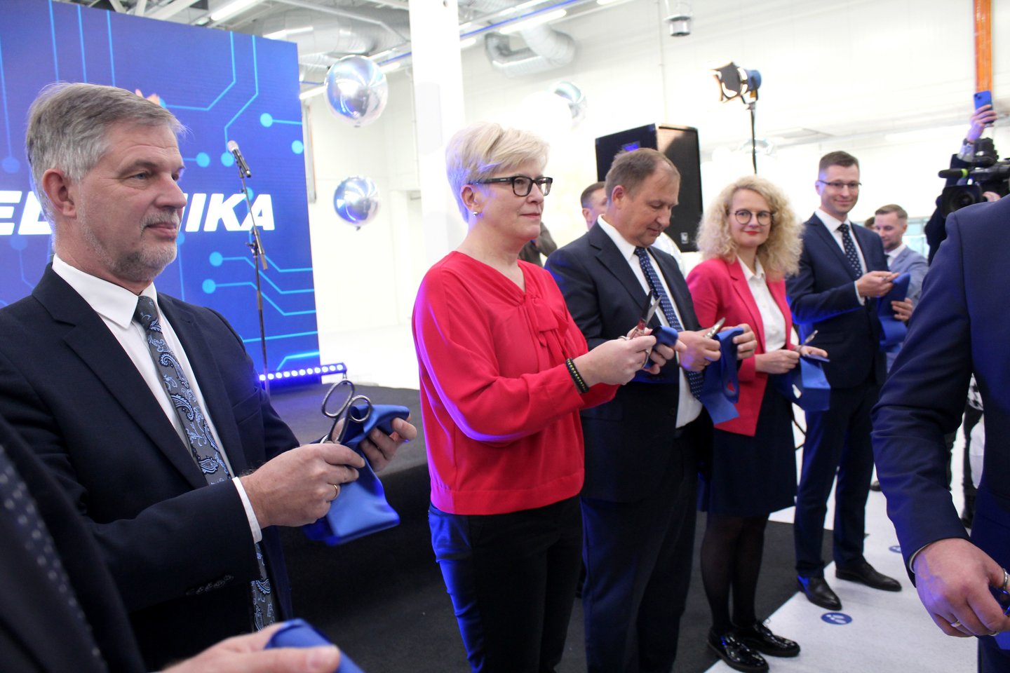 Molėtuose atidarytas aukštųjų technologijų milžinės „Teltonika“ technologijų centras.<br> R.Vitkaus nuotr. 