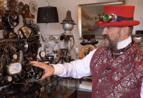 Laiko mašiną susikonstravęs klaipėdietis Eugenijus: „Paveldėjau aistrą kurti“