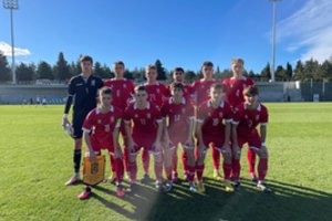 Lietuvos 17-mečių rinktinė metė iššūkį anglams: pralaimėjo, bet sugebėjo įmušti