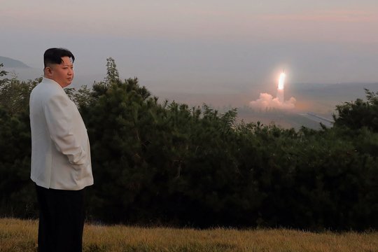 JAV, Pietų Korėja ir Japonija perspėjo Šiaurės Korėją dėl beprecedenčio atsako į branduolinio ginklo bandymą