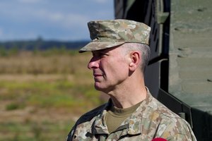 V. Rupšys siūlys VGT neperduoti haubicų, oro gynybos sistemų Ukrainai: „Aš turiu turėti įrankius“