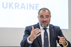 Ukraina reikalauja FIFA ir UEFA pašalinti Rusiją, kuri siekia įtraukti okupuotus regionus į savo varžybas