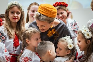 Ukrainos centre – D. Nausėdienės ir karalienės Matildos dėmesys karo pabėgėliams