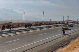 Irane gedėtojai susirinko prie M. Amini kapo, nepaisydami sustiprintų saugumo priemonių