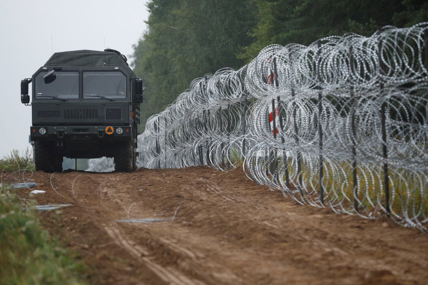 Lenkijos ir Baltarusijos siena.<br>Reuters/Scanpix nuotr.