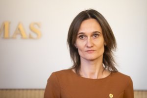 V. Čmilytė-Nielsen sako neprašiusi partijos narių susilaikyti nuo pasiūlymų biudžetui