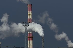 JT: Su esamais taršos mažinimo planais temperatūra pasaulyje gali pakilti 2,6 laipsnio