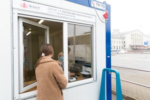 Oro uostuose nebeliks COVID-19 testavimo punktų