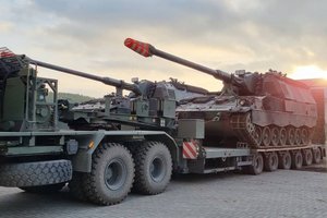 Lietuva perduoda suremontuotas sąjungininkų haubicas Ukrainai, parsiveža remontui kitas