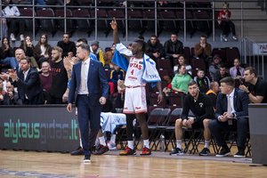 Po emocingo Vilniaus derbio R. Kurtinaitis dairysis pastiprinimo po krepšiu, o G. Žibėnas tiki turimais žaidėjais