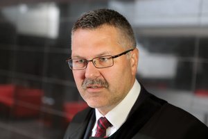 Advokatas Egidijus Blažys pripažintas kaltu dėl prekybos poveikiu: paskirta beveik 24,5 tūkst. eurų bauda