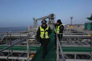 Laivais į Lietuvą – 10 tūkst. asmenų per savaitę: pasitaiko atvykstančių iš neegzistuojančių šalių