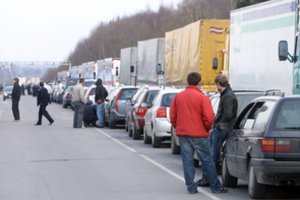 Lietuvos verslininkai vis dar skuba gaudyti darbuotojus iš užsienio: kurių šalių piliečiai atvyksta ir kuo užsiima