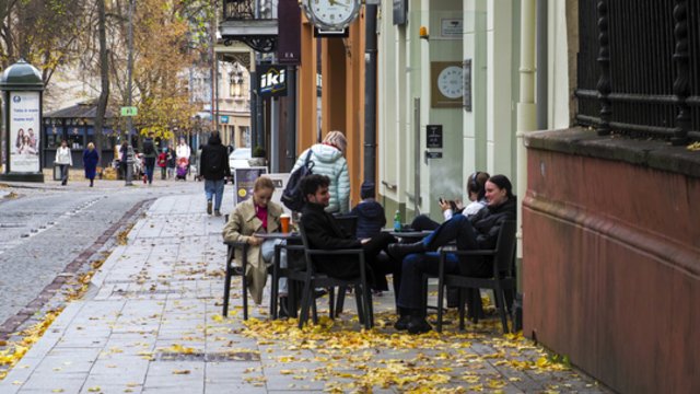 Niūrūs orai niekur nesitrauks: pilkų debesų sluoksnis apgaubs visą Lietuvą