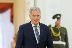 S. Niinisto: nemanau, kad po įstojimo į NATO Suomijoje atsiras branduolinis ginklas