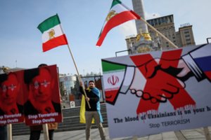 Iranas pirmą kartą pripažino siuntęs dronus į Rusiją