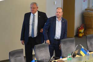 Skelbia, kad A. Stončaitis būdamas kancleriu gavo slaptumo leidimą, nors atsisakė tikrintis poligrafu