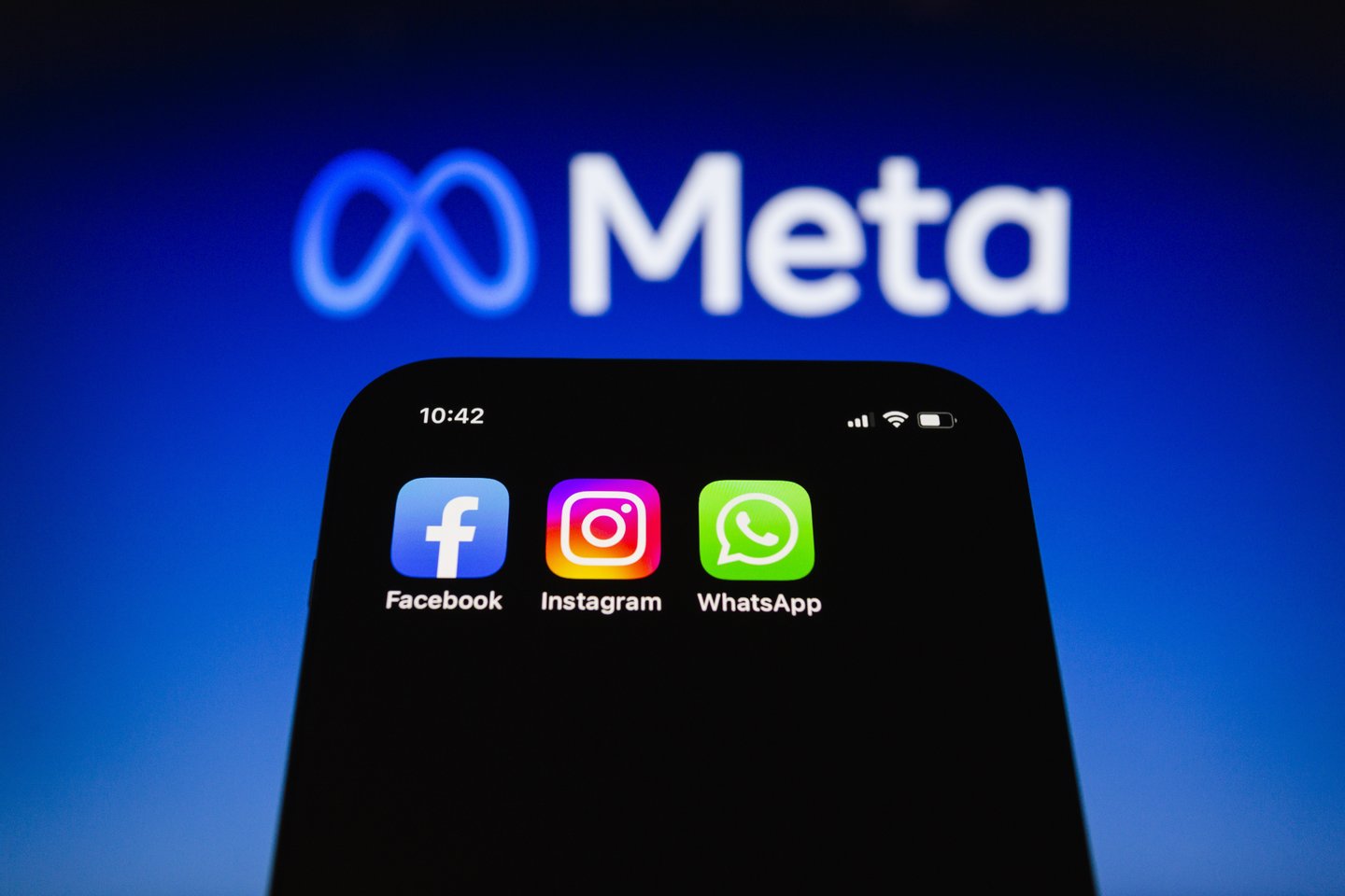 „Facebook“ savininkė „Meta“ prisijungs prie kitų technologijų įmonių, mažinančių savo darbo jėgą, ir šią savaitę atleis tūkstančius darbuotojų.<br>Zumapress.com/Scanpix nuotr.