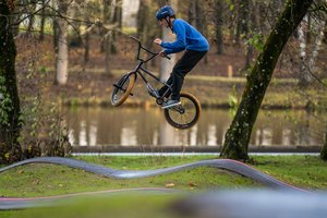 Dviračių sporto aistruoliams – nauja trasa Šakiuose: galės varžytis visi