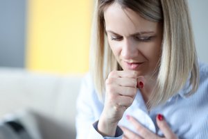 Išvardijo, kas turėtų išsitirti ar neserga tuberkulioze: tokių žmonių Lietuvoje – tūkstančiai