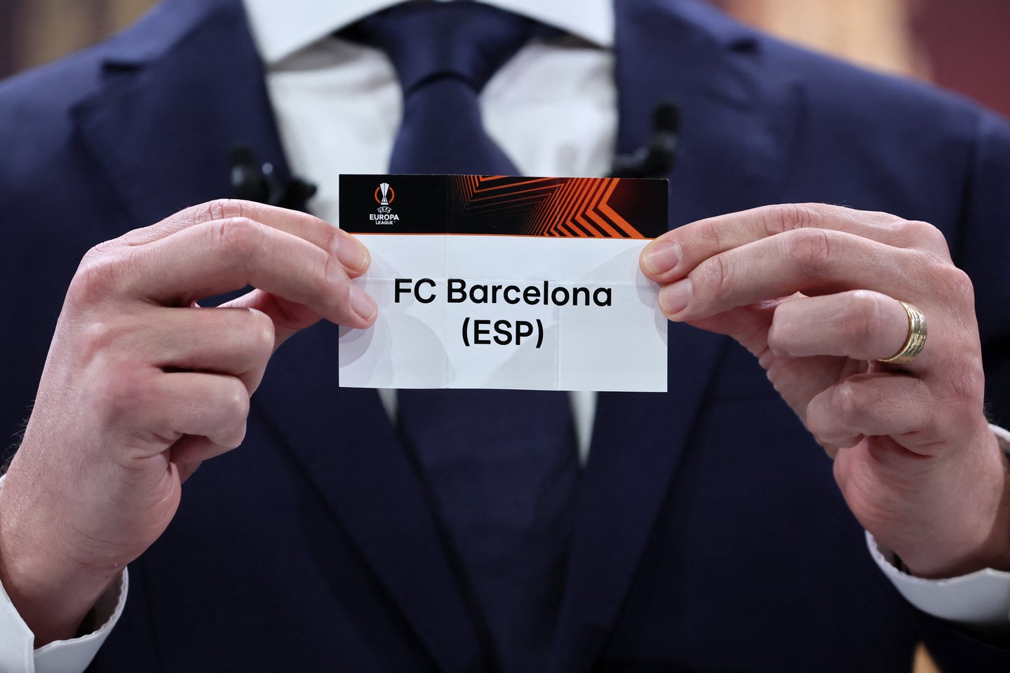 Ištraukti Europos lygos atkrintamųjų burtai: šešioliktfinalyje – „Barcelona“ ir „Manchester United“ kova.<br>Reuters/Scanpix nuotr.