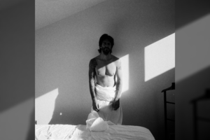 Justinas Jarutis apie naujausią savo dainą: „Kvėpuoti nustosiu“ – intymiausias mano kūrinys