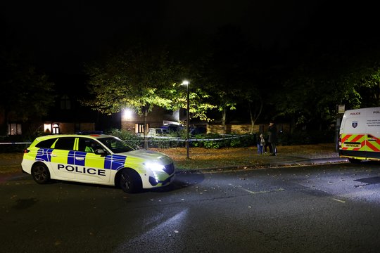 Tragedija pasibaigęs vakaras rytų Anglijoje: lietuvė kaltinama 16 kartų peiliu smogusi savo draugei