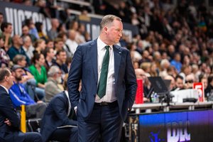 Po pirmosios Eurolygos pergalės išvykoje K. Maksvytis žodį „prakeiksmas“ pavadino per skambiu – ir iškart ekipai skyrė laisvadienį