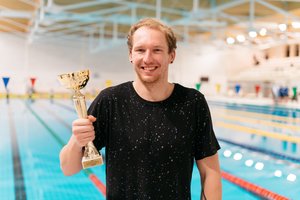 Plaukikas Simonas Bilis atsisveikina su didžiuoju sportu