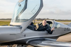 Krepšinio pasaulio legenda V. Mačiulis: „Savo biografijoje galėsiu įrašyti, kad buvau pilotu“