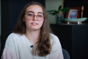 Dukros ir tėvo santykiai įmonėje virsta meistro ir pameistrio santykiais