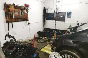 Nusitaikė į garažus, kuriuose remontuojami automobiliai: tokių rezultatų  net nesitikėjo