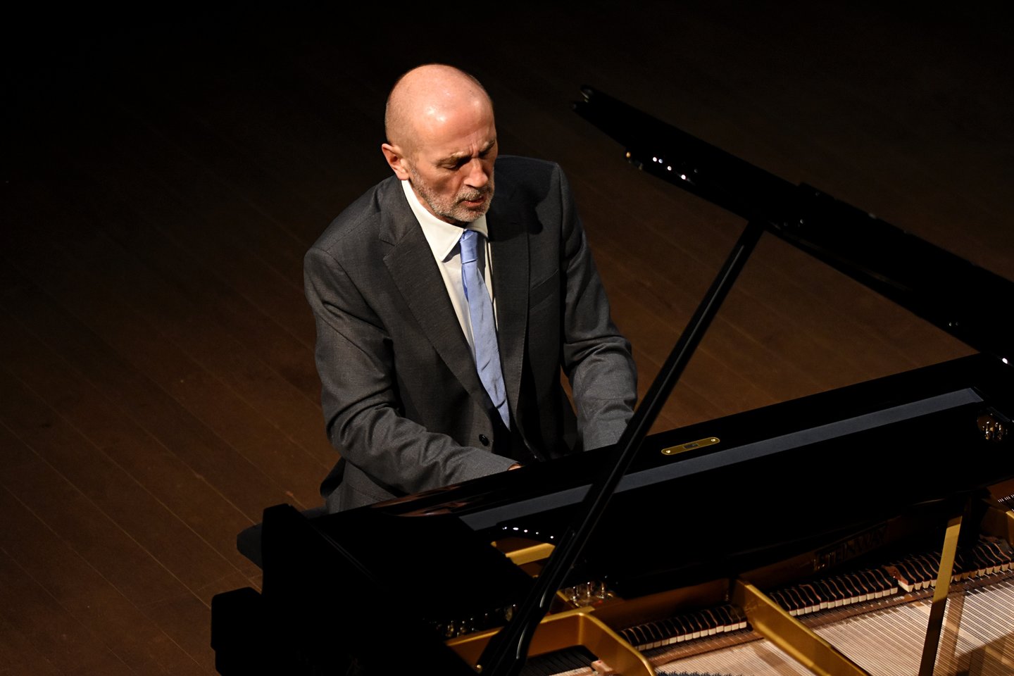 Tarptautinį M.K.Čiurlionio muzikos festivalį pradėjo prancūzų pianistas R.Muraro.<br> K.Ivanauskaitės-Čiurlienės nuotr.