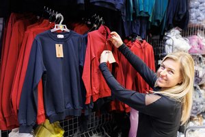 Gimus vaikui suprato, kad kai kurių kokybiškų drabužių mažiesiems trūksta, tad šią situaciją ėmė keisti pati