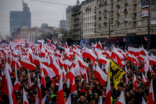 Lenkijos kraštutiniai dešinieji per Nepriklausomybės dienos eiseną kalbėjo apie Ukrainą