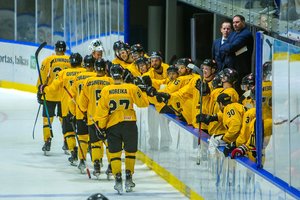 Paskutinė ledo ritulio šventės Kaune diena: pergalių išalkusios Lietuvos rinktinės