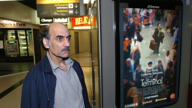 Baigėsi neįprasta pabėgėlio istorija: mirė iranietis, 18 metų pragyvenęs Paryžiaus oro uoste